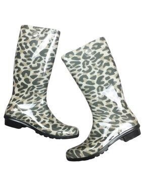 UGG Tall Cheetah Print Rainboots Size 7 — MUST HAVE CLOSET STAPLE!!!